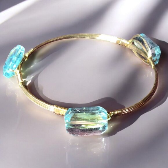 LIGHT TURQUOISE / TEAL GOLD WIRE WRAPPED BRACELET - Picture 2 of 3